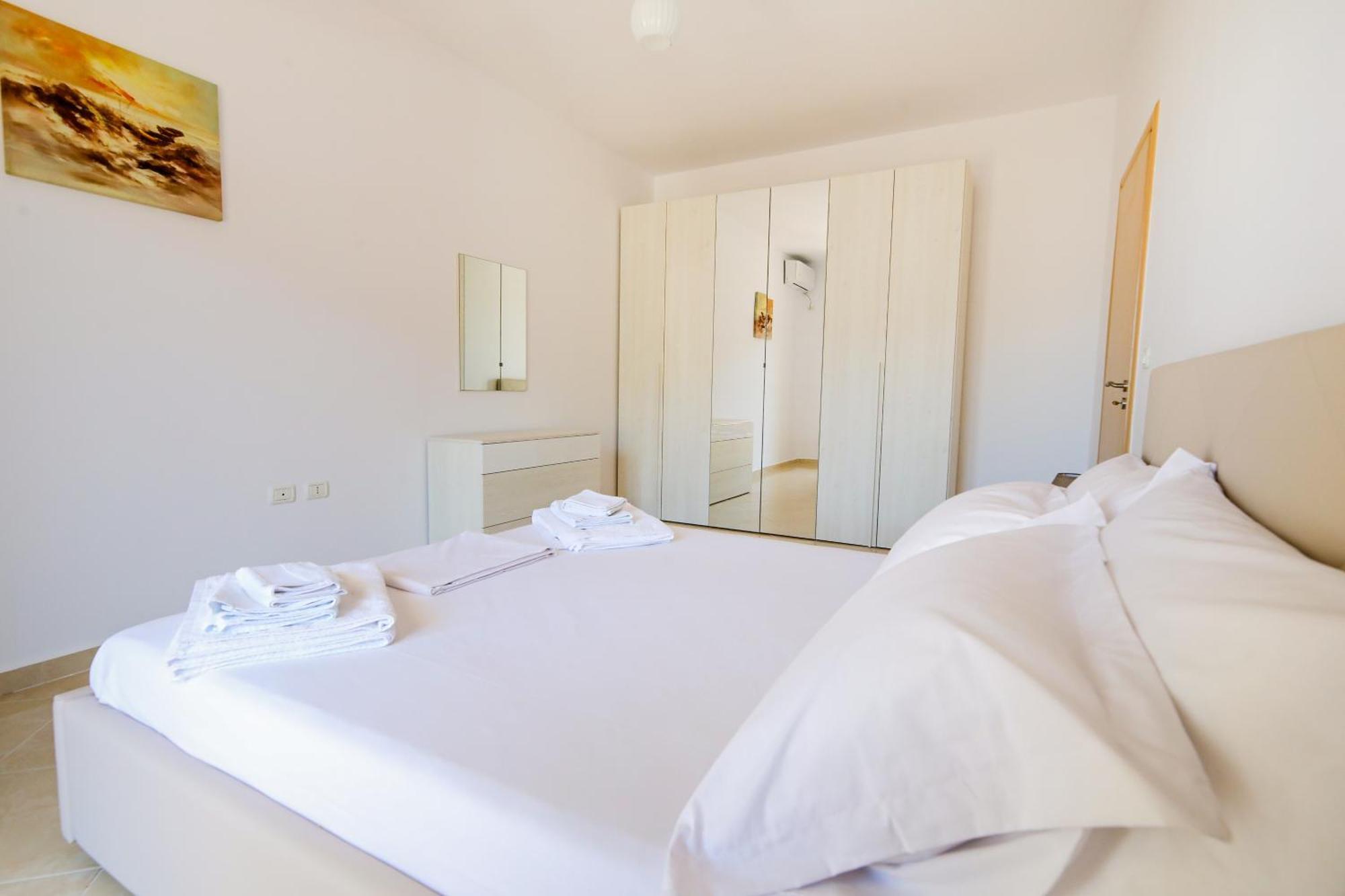Sea Gem Apartment Влёра Экстерьер фото