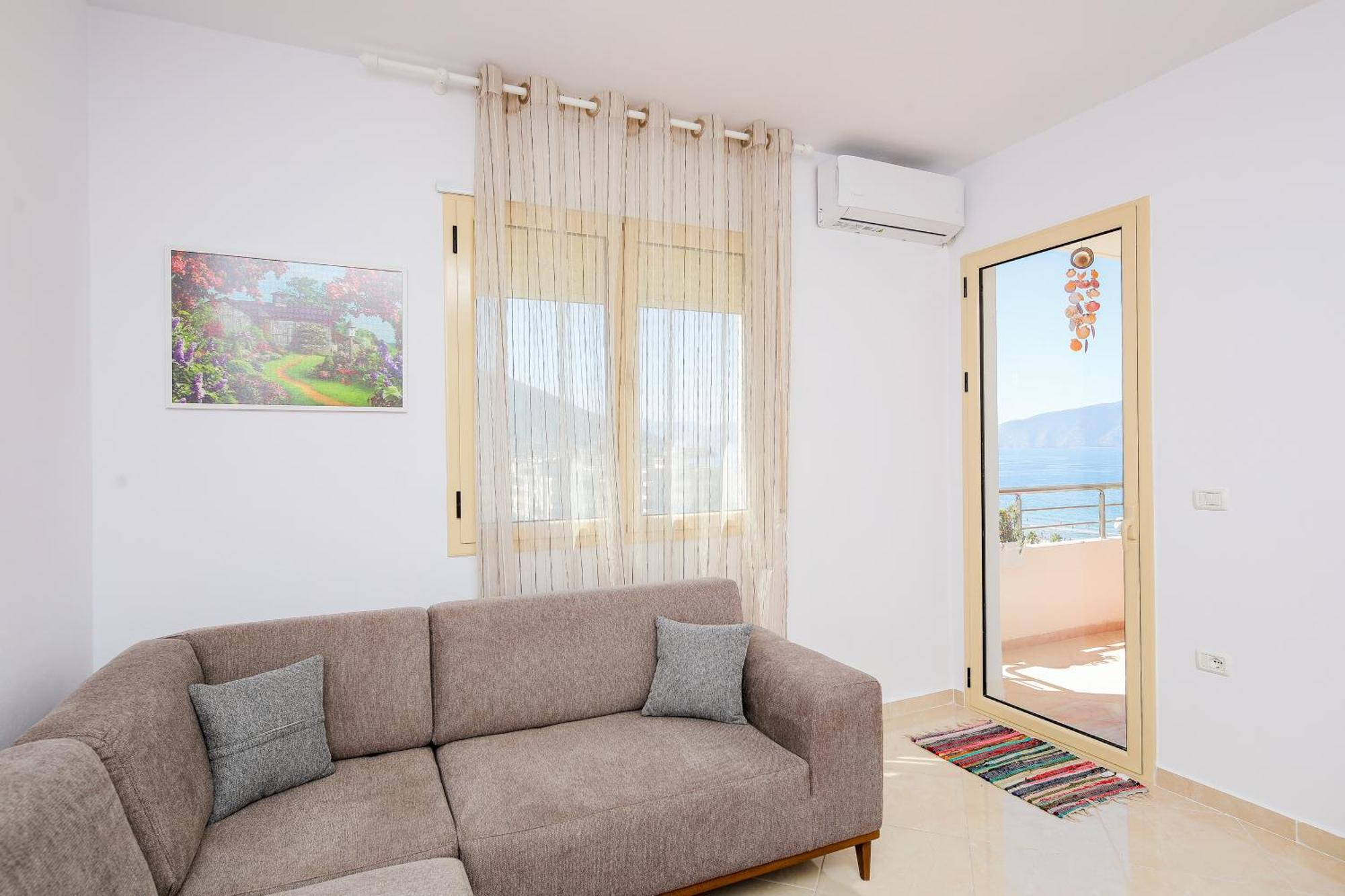 Sea Gem Apartment Влёра Экстерьер фото